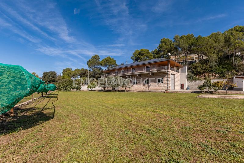 Foto 02b9b840-668f-444e-94bd-4ca95583ac5d. Haus mit heizung parking in Vacarisses