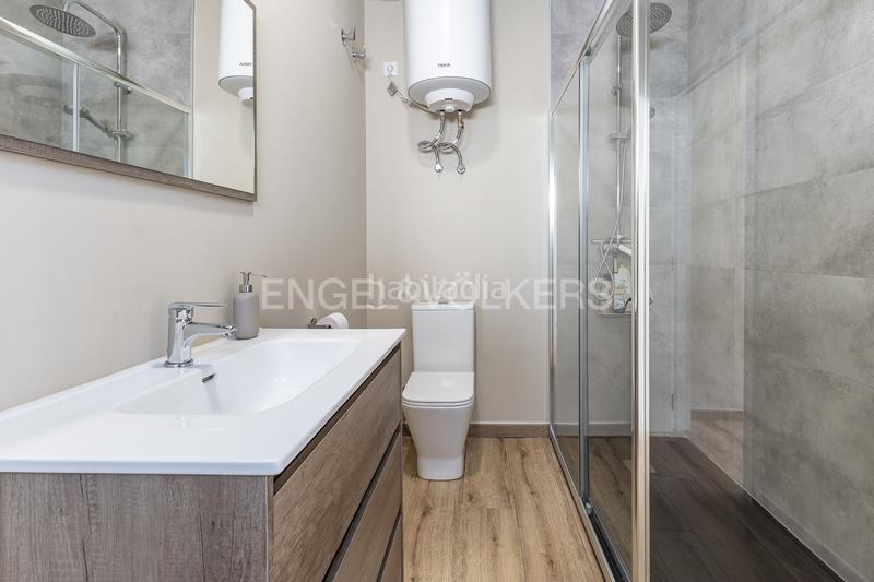 Foto 0351623b-df4e-42e6-817d-84e27691bf56. Haus mit heizung parking in Vacarisses