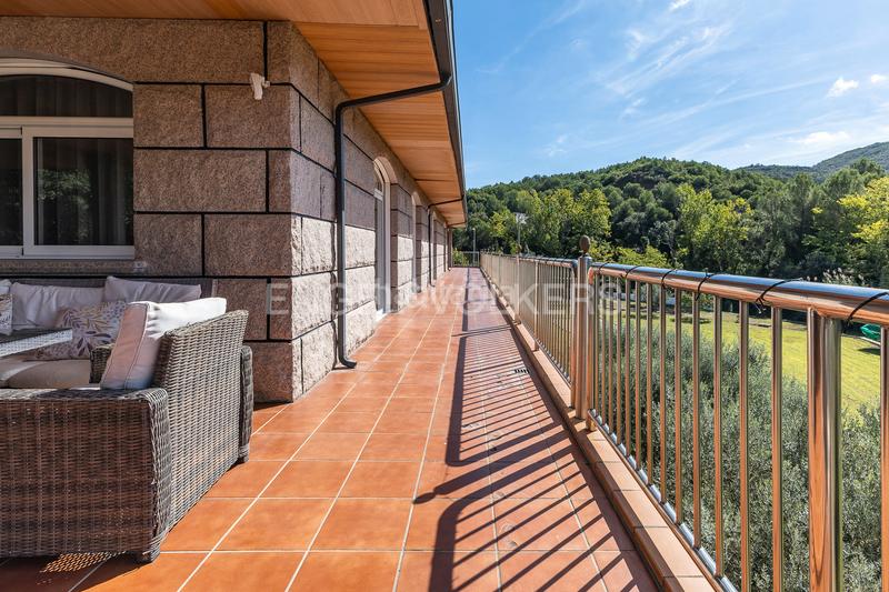 Foto 17f17f35-e3de-4a94-8f0f-ce394065adce. Haus mit heizung parking in Vacarisses