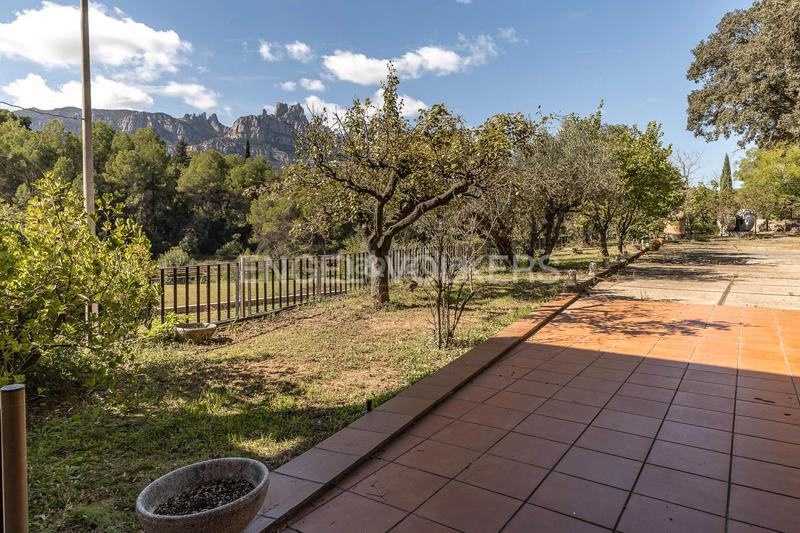 Foto 1b2f0dda-b479-44b3-a9bd-64760fdf00d7. Haus mit heizung parking in Vacarisses