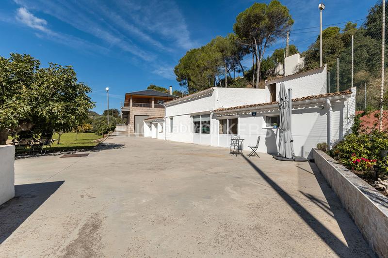 Foto 49691e81-c682-4e6b-b5b8-8748a4356d68. Haus mit heizung parking in Vacarisses