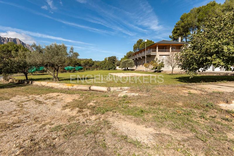 Foto 4aca810e-2c64-4dce-8e66-c9ed9b811dc3. Haus mit heizung parking in Vacarisses