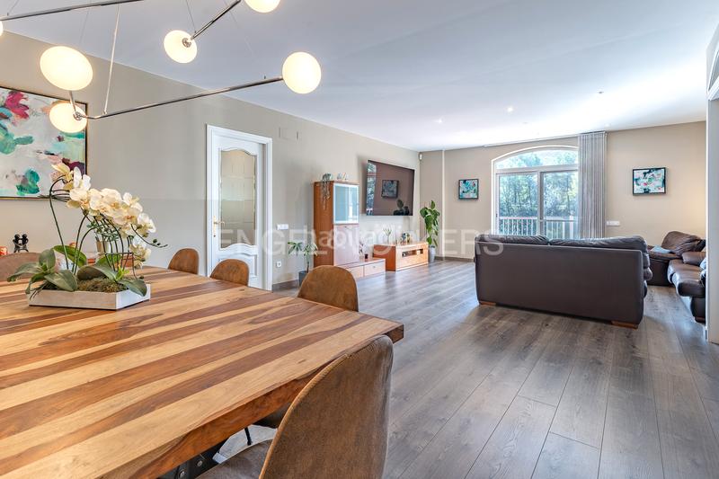 Foto 60e2ba73-33c7-4e34-b147-2bd78e43c121. Haus mit heizung parking in Vacarisses