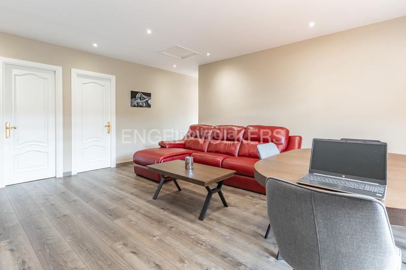 Foto 61586cf1-cc83-4cb7-9dfb-faa60ae777ee. Haus mit heizung parking in Vacarisses