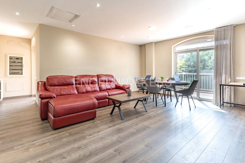 Foto 8280f94d-299b-4901-981f-ece3eed16349. Haus mit heizung parking in Vacarisses