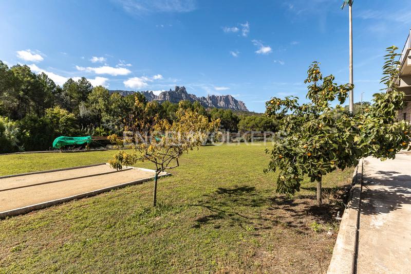 Foto 89226c4a-75b8-45be-9e45-a1e836316533. Haus mit heizung parking in Vacarisses