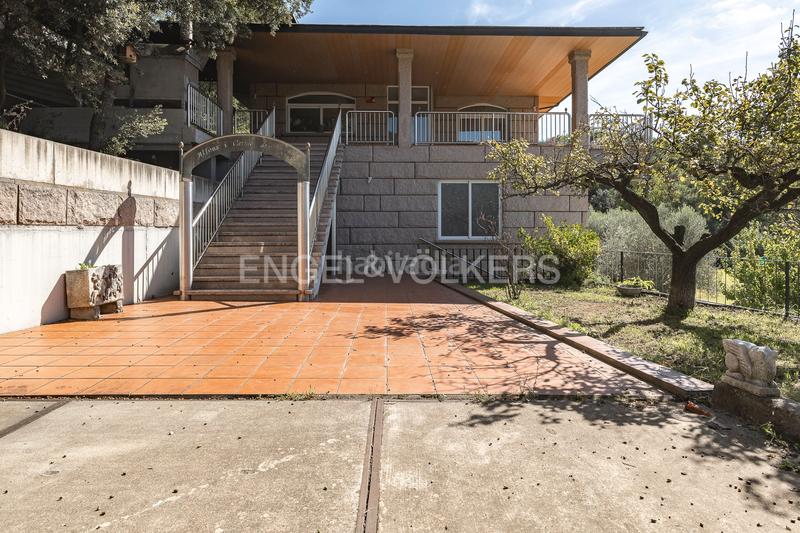 Foto 92d1ef42-cb10-4f0e-acc3-a932f0b838a7. Haus mit heizung parking in Vacarisses