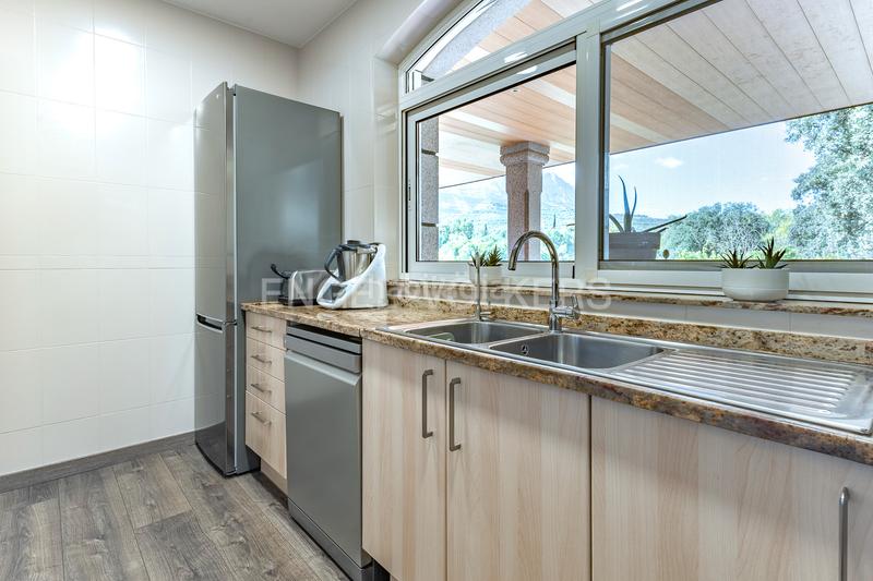 Foto e2de0944-a9de-4737-8715-4d01ae371577. Haus mit heizung parking in Vacarisses