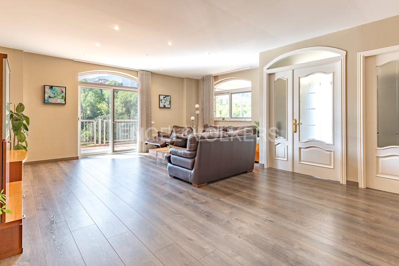 Foto fc7604c2-abbb-4cd4-8236-bd9b3f3f4b84. Haus mit heizung parking in Vacarisses