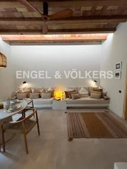 Lloguer Apartament a Dreta de l´Eixample. Piso con encanto totalmente renovado para estrenar en el centro