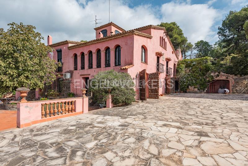 Foto b696477a-7f57-4173-880b-f2b4e201d2c1. Maison avec chauffage parking dans Vallvidrera - Tibidabo - Les Planes Barcelona