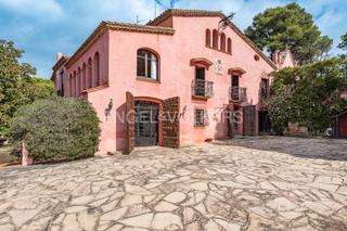 Maison  Carrer del parc de la budellera. Espectacular masía en vallvidrera