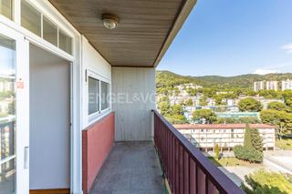 Apartament a Montbau. Piso a reformar con impresionantes vistas en horta