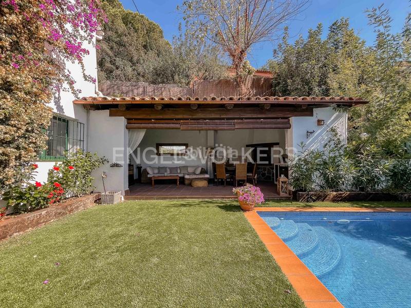 Foto e6dfb7b2-d8a0-4818-b8f1-4cc7200e7bbd. Alquiler casa elegancia y confort . en Cabrils