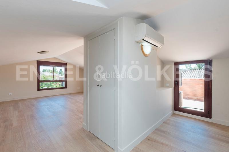 Foto 5b861ab2-c199-48ba-a6f1-c47207e40dad. Affitto casa con riscaldamento parcheggio piscina in Sant Cugat del Vallès