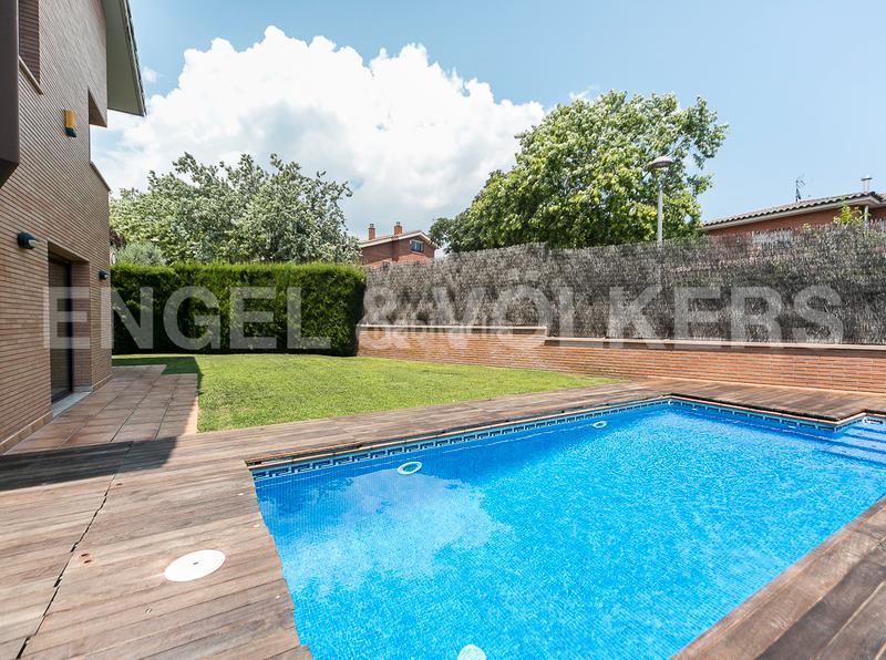 Foto db06d188-59be-454d-b283-c760fc758b1e. Alquiler casa fantástica casa unifamiliar en mirasol en Sant Cugat del Vallès