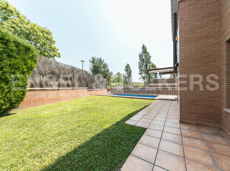 Foto e511db3e-15a5-4596-9d0c-48d7914cc453. Alquiler casa fantástica casa unifamiliar en mirasol en Sant Cugat del Vallès