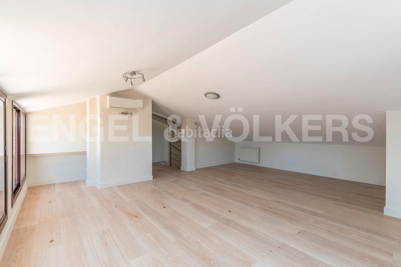 Foto ba2ab373-3fba-4943-b513-b782f9b0807b. Lloguer casa amb calefacció aparcament piscina a Sant Cugat del Vallès