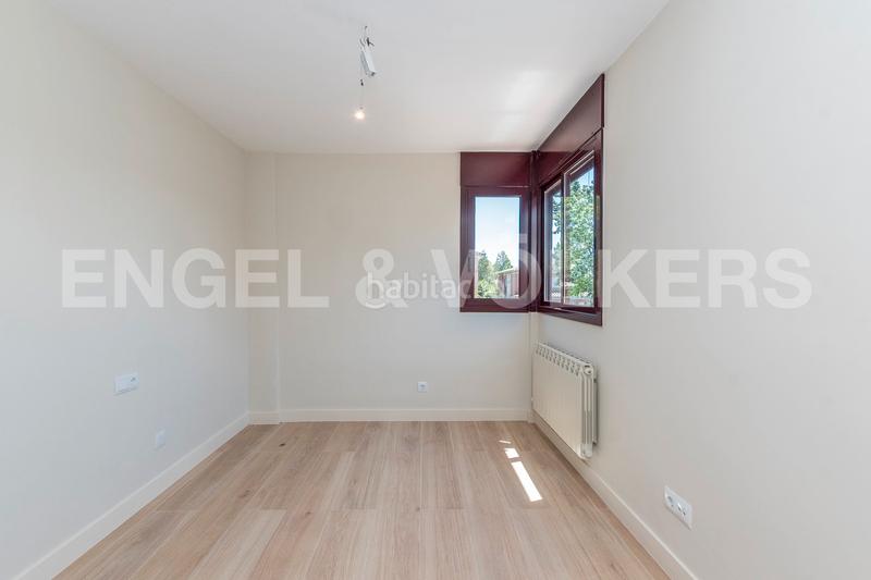 Foto ee02f62c-acd0-4194-95f7-710d5c7902e3. Lloguer casa amb calefacció aparcament piscina a Sant Cugat del Vallès