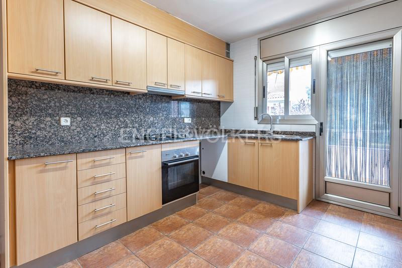 Foto 2b72b890-a8ac-45ed-97e8-594481939354. Casa amb calefacció aparcament a Roca del Vallès (La)