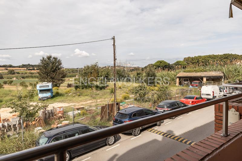 Foto 3a605f01-8ffb-4d2f-bbff-ba9e4be41d11. Casa amb calefacció aparcament a Roca del Vallès (La)