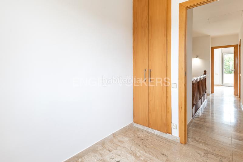 Foto 3ccd4cba-84c7-43cb-8f7c-dc87f022cbd8. Casa amb calefacció aparcament a Roca del Vallès (La)