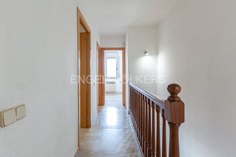 Foto 7291ad08-38a2-4982-8bc6-d4a2135bbe4c. Casa amb calefacció aparcament a Roca del Vallès (La)