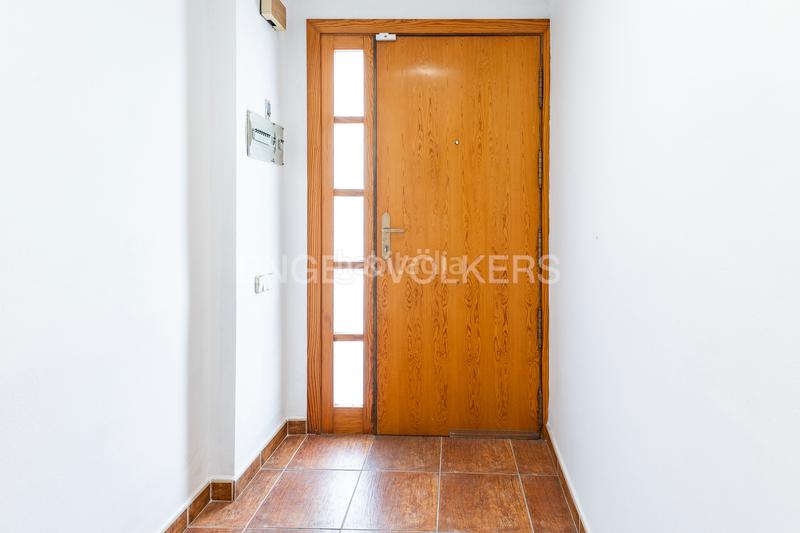 Foto f31c8240-88e0-4c96-8446-81d8995c970d. Casa amb calefacció aparcament a Roca del Vallès (La)