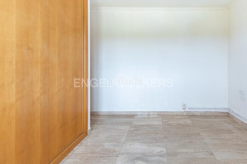 Foto f609ee6f-1fc7-48fc-9e68-56a149e0fbef. Casa amb calefacció aparcament a Roca del Vallès (La)