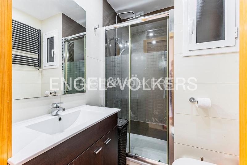 Foto 2146fdfb-b9e2-4c65-bbc8-095caf41ec11. Piccolo appartamento con riscaldamento in La Plana Esplugues de Llobregat