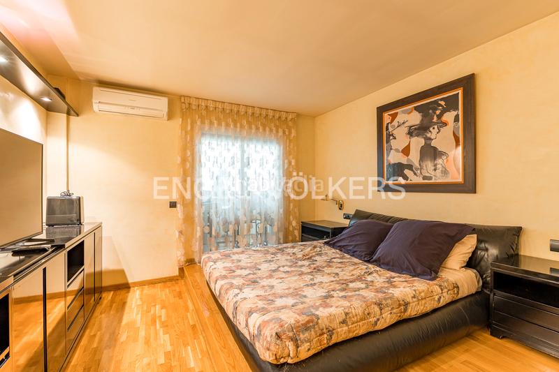 Foto 0c1c95d2-5b86-4b53-b75e-734fe5d972d8. Attico con riscaldamento parcheggio in San Pere Terrassa