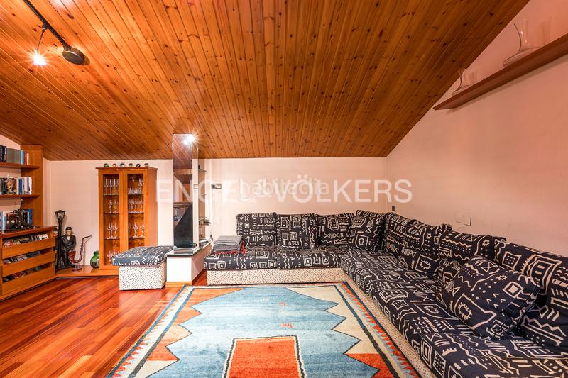 Foto 615b367e-cf02-4c3e-a693-4eef5847c312. Attico con riscaldamento parcheggio in San Pere Terrassa