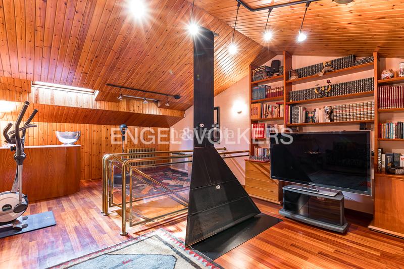 Foto 66d91279-fc48-4fec-861d-43d7c3f87033. Attico con riscaldamento parcheggio in San Pere Terrassa