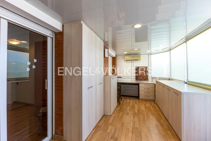 Foto 6c430dae-c2ab-4b4d-9fef-13fa1fa27250. Attico con riscaldamento parcheggio in San Pere Terrassa