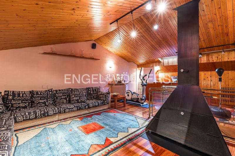 Foto 6e7b6b6d-0737-4ea9-988c-a2e81d8b5700. Attico con riscaldamento parcheggio in San Pere Terrassa