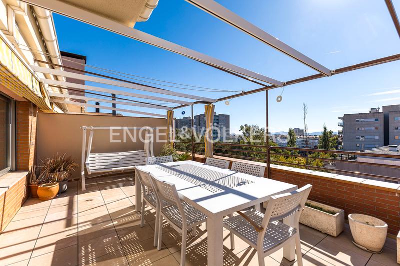 Foto 974a2b59-9a0b-4318-97f0-cd247681e54c. Attico con riscaldamento parcheggio in San Pere Terrassa