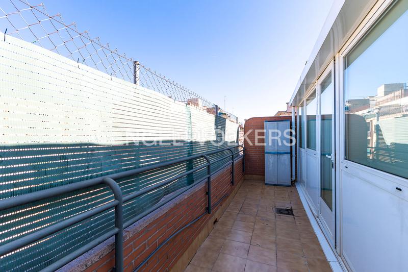 Foto a205e838-3c39-4618-9d62-4f395571eec3. Attico con riscaldamento parcheggio in San Pere Terrassa