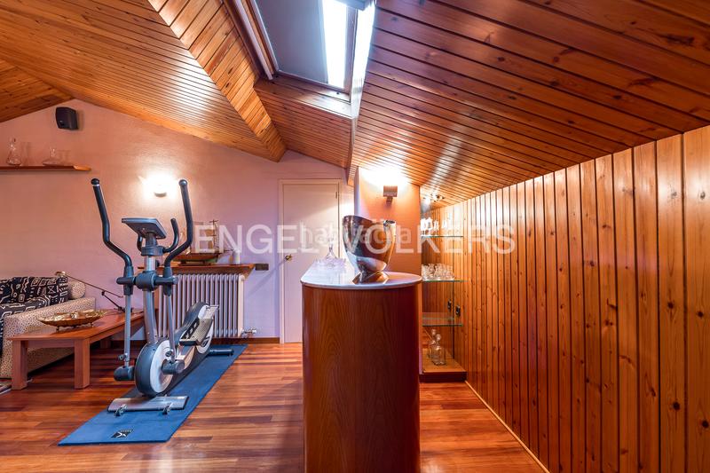 Foto a775e90f-f297-4fd5-8e43-856a757d17c5. Attico con riscaldamento parcheggio in San Pere Terrassa