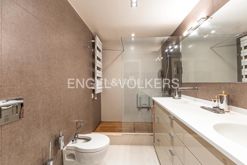 Foto cca188a2-9077-46a4-bbda-2d26ce107d73. Attico con riscaldamento parcheggio in San Pere Terrassa