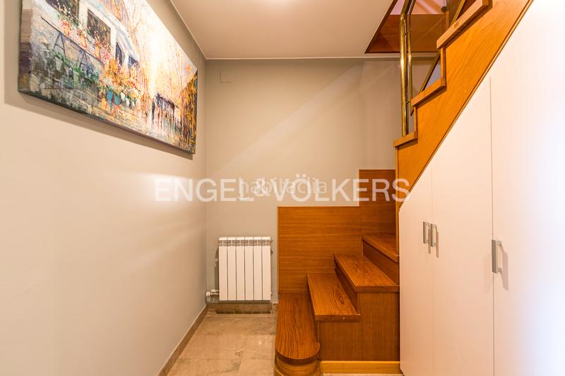 Foto d97716ce-236b-4a58-bde0-e6350055e5dd. Attico con riscaldamento parcheggio in San Pere Terrassa