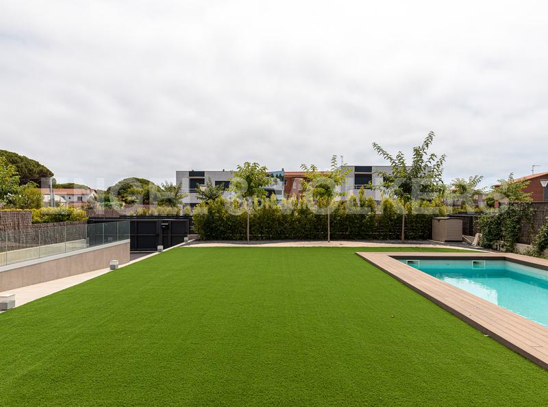 Foto 71e21641-37f6-4897-8849-fa448d008633. Haus mit heizung parking pool in Can Sans Sant Andreu de Llavaneres