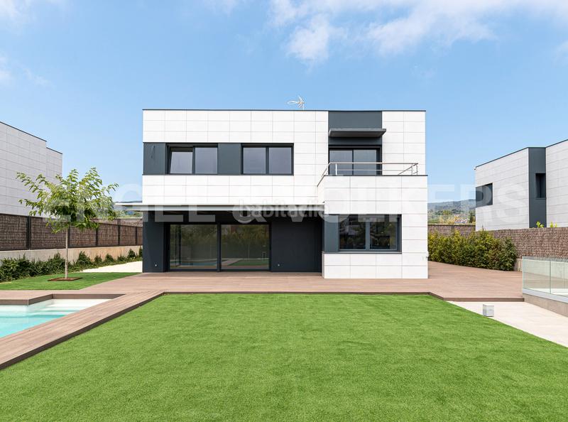 Foto ed1f2fb6-ad12-4188-b84e-32c3fadf8172. Haus mit heizung parking pool in Can Sans Sant Andreu de Llavaneres