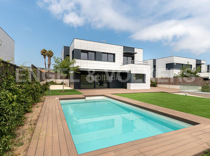 Foto edaadd56-487a-4e4c-b0b9-ae5f66bb2276. Haus mit heizung parking pool in Can Sans Sant Andreu de Llavaneres