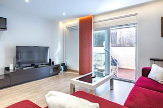 Casa en Palau-solità i Plegamans. Fantastica casa con patio en palau