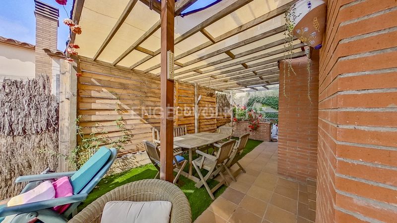 Foto 44aca8ee-e75b-4eeb-b93e-86ecd3b3b5c9. Casa amb calefacció aparcament piscina a Canet de Mar