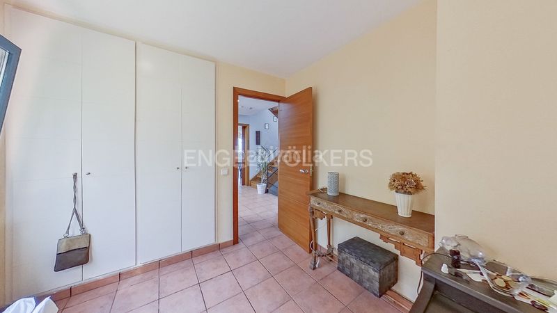 Foto 5250eb5f-58a1-494f-a54b-4fc1e00e07b3. Casa amb calefacció aparcament piscina a Canet de Mar