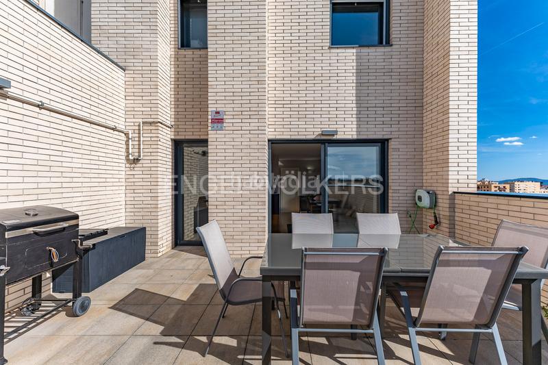 Foto 37fd88c0-6040-4a5a-8ed0-b6ac538fa67d. Àtic amb calefacció aparcament piscina a Can Llong Sabadell