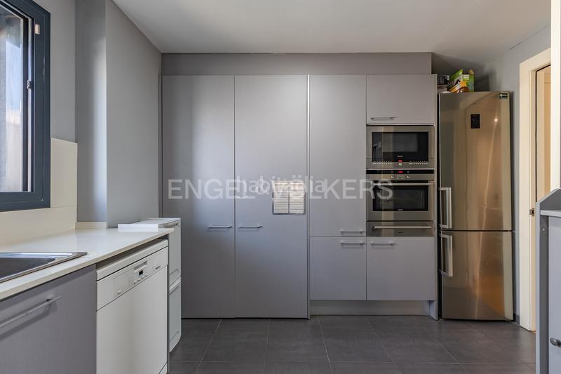 Foto 827776cc-085d-45ed-ac51-8af40a019cc8. Àtic amb calefacció aparcament piscina a Can Llong Sabadell