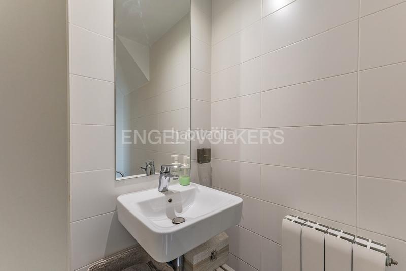 Foto bde0658e-0a68-4add-8ab3-3e612aaae5ef. Àtic amb calefacció aparcament piscina a Can Llong Sabadell