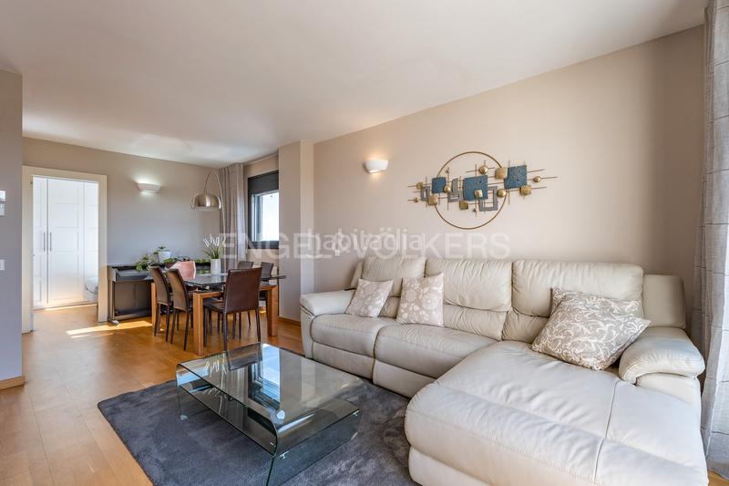 Foto cf1ac367-e3ed-4d57-bddf-f92c2c5373c7. Àtic amb calefacció aparcament piscina a Can Llong Sabadell